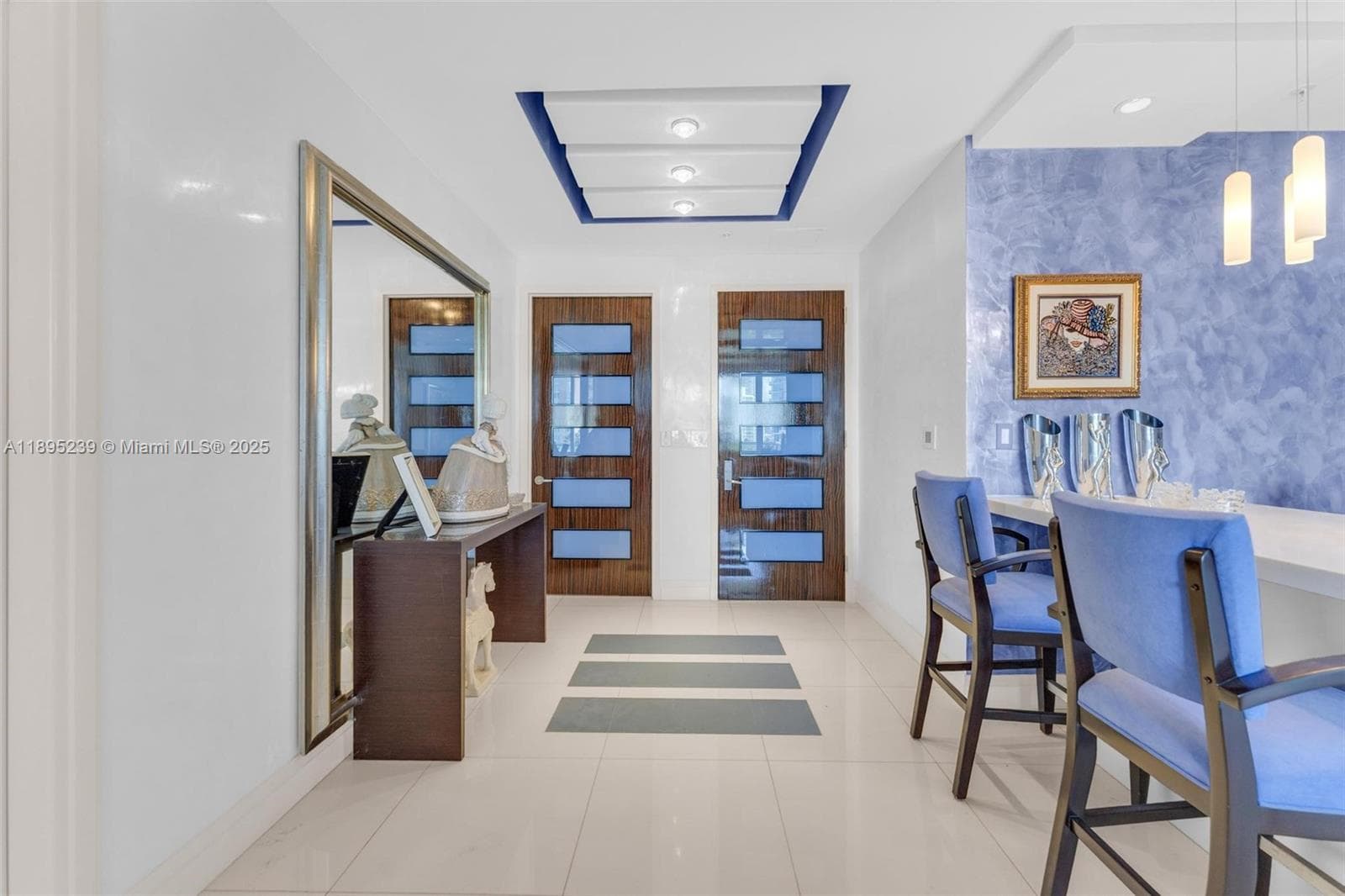 A11895239 — Miami Beach — 28