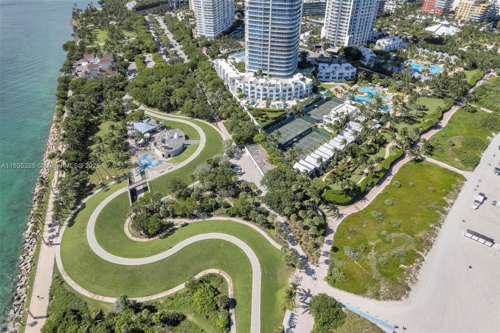 A11895239 — Miami Beach — 41
