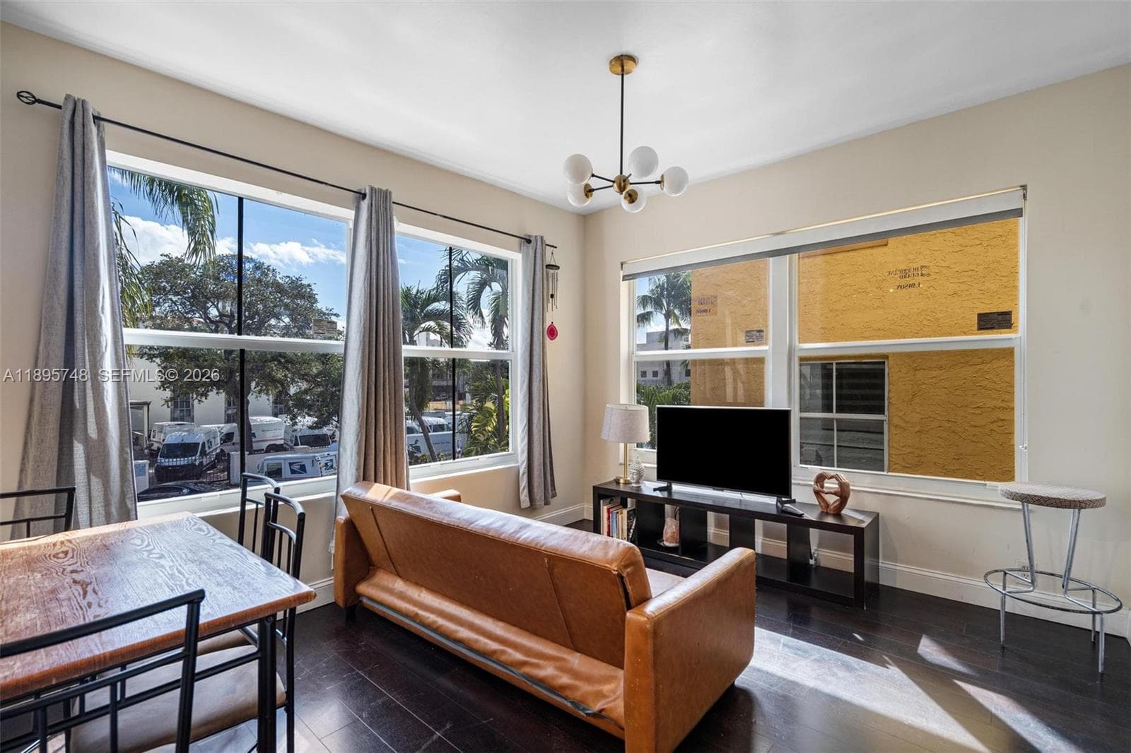 A11895748 — Miami Beach — 6