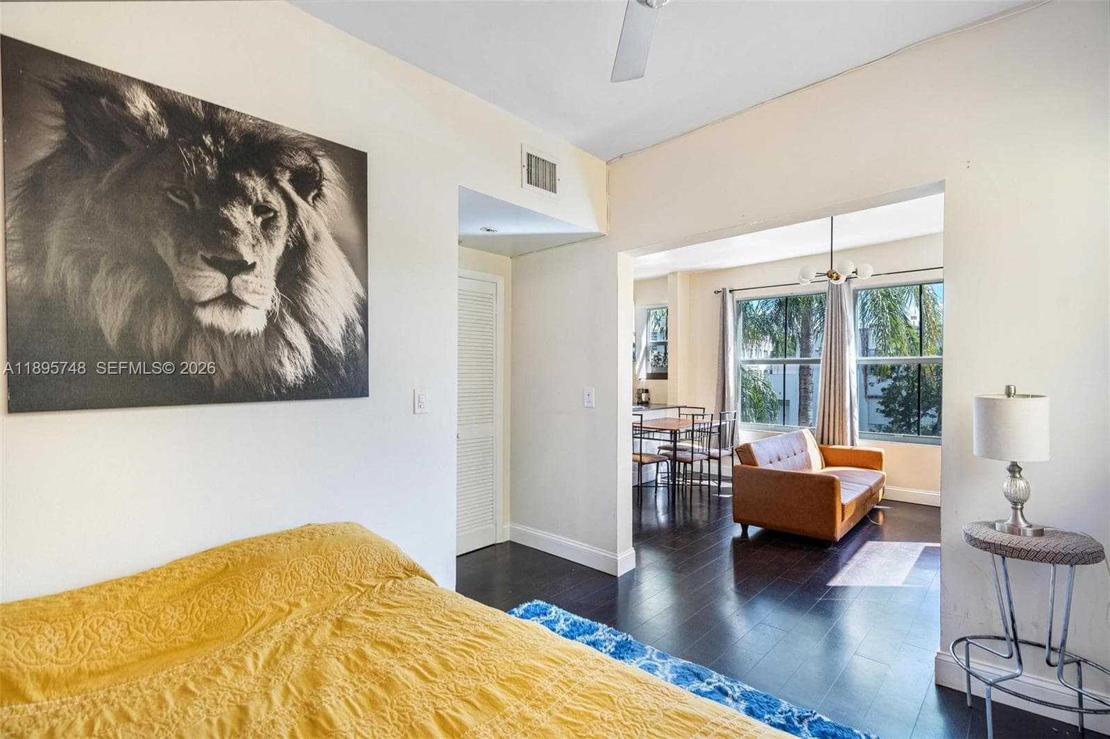 A11895748 — Miami Beach — 14