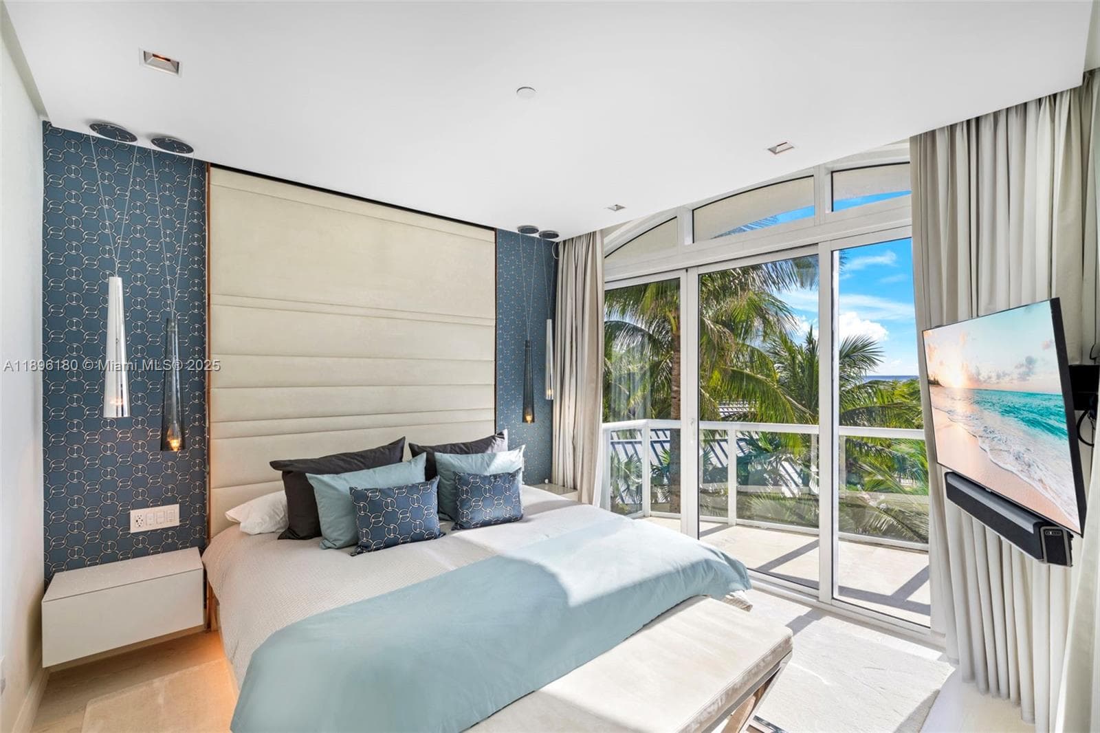 A11896180 — Miami Beach — 23