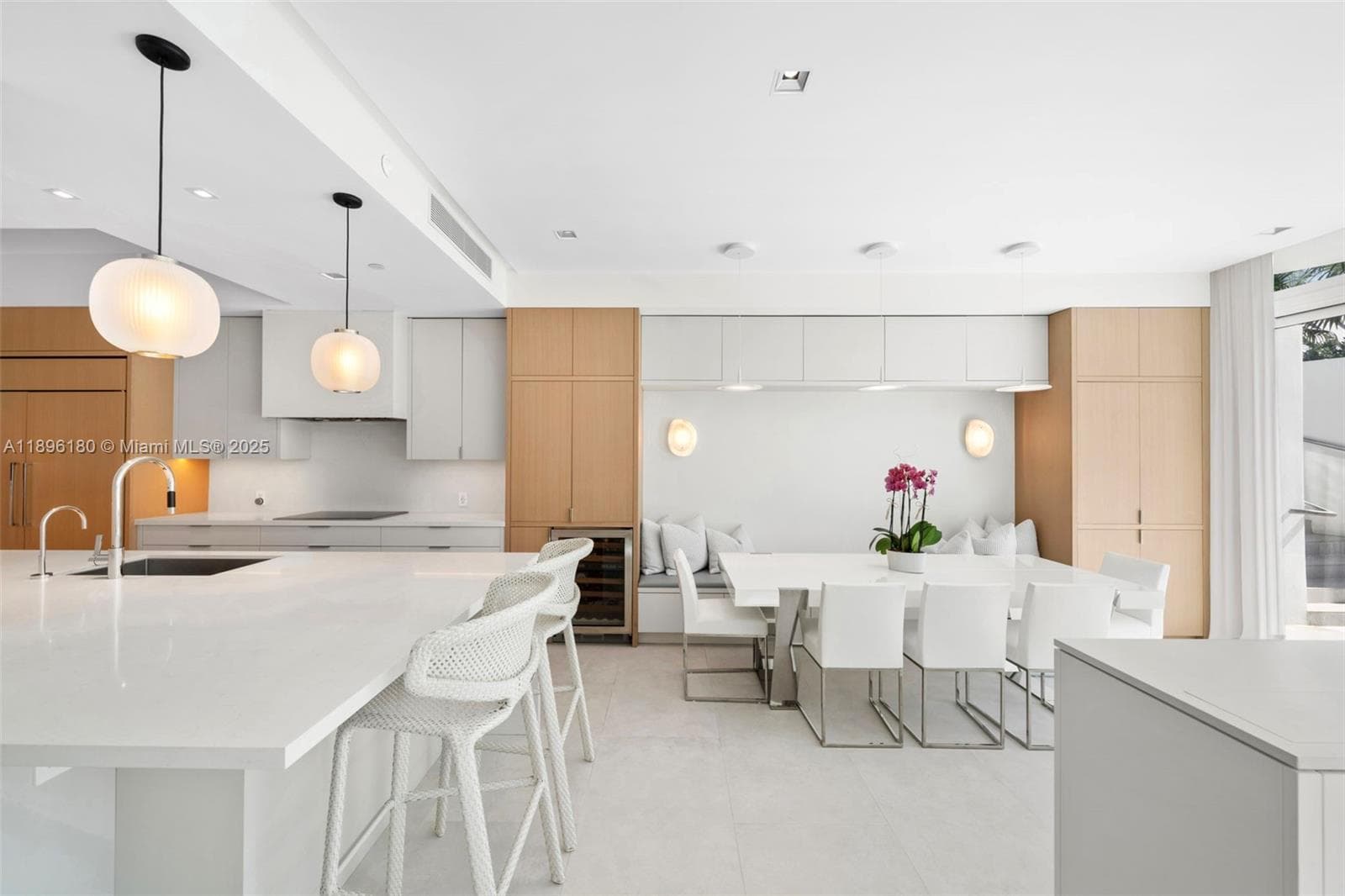 A11896180 — Miami Beach — 6