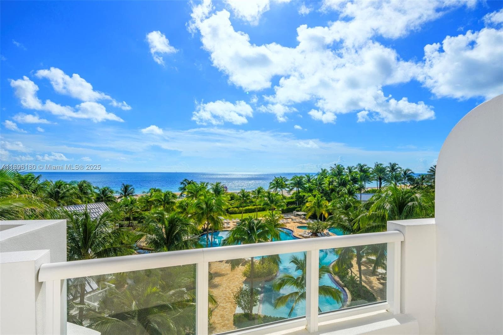 A11896180 — Miami Beach — 42