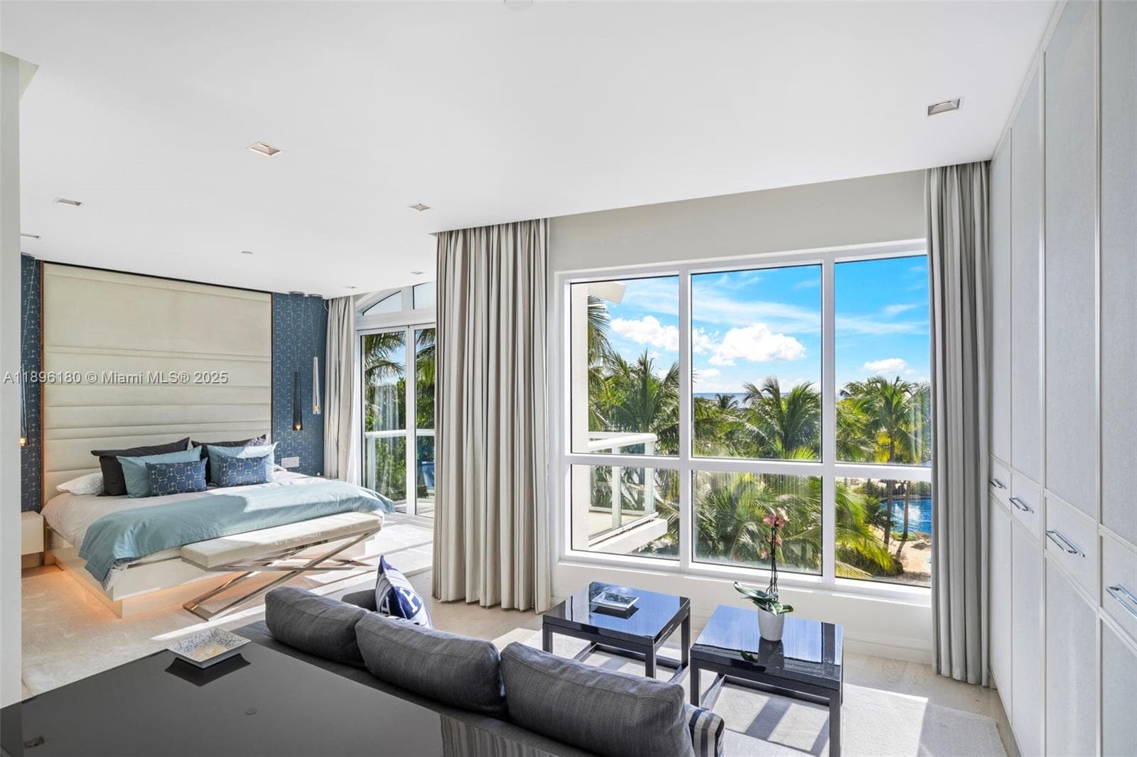 A11896180 — Miami Beach — 22