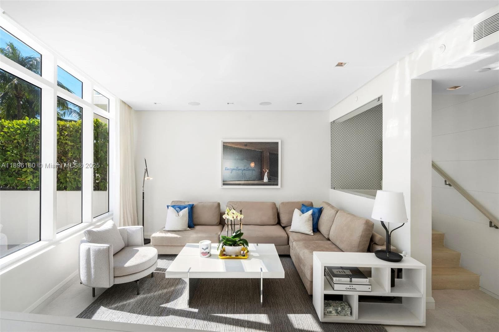 A11896180 — Miami Beach — 5