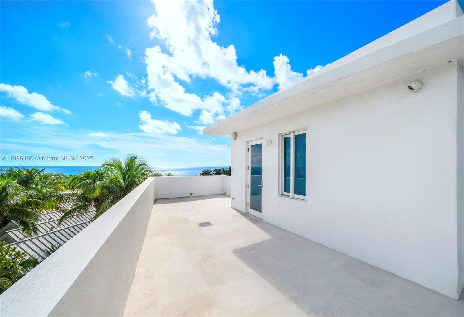 A11896180 — Miami Beach — 34