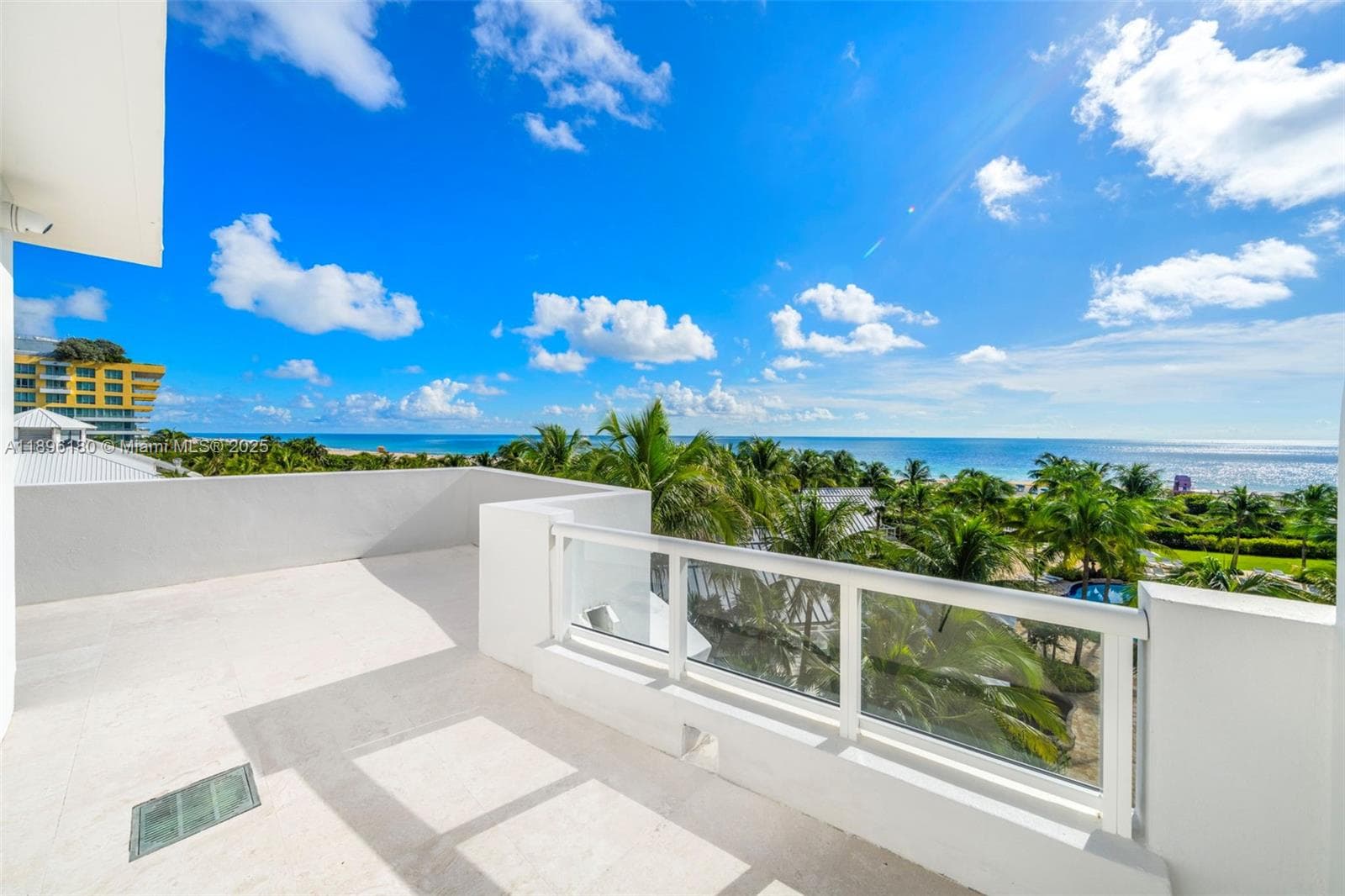 A11896180 — Miami Beach — 41