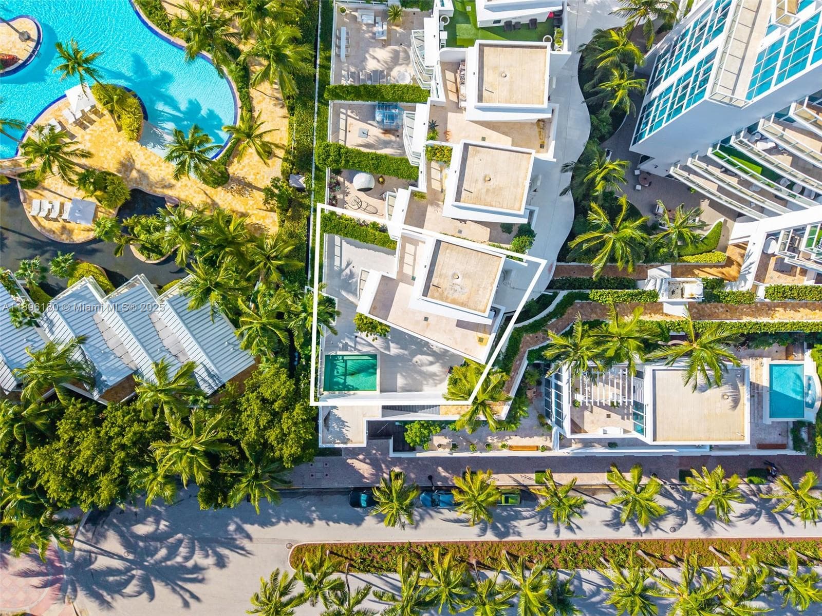 A11896180 — Miami Beach — 48