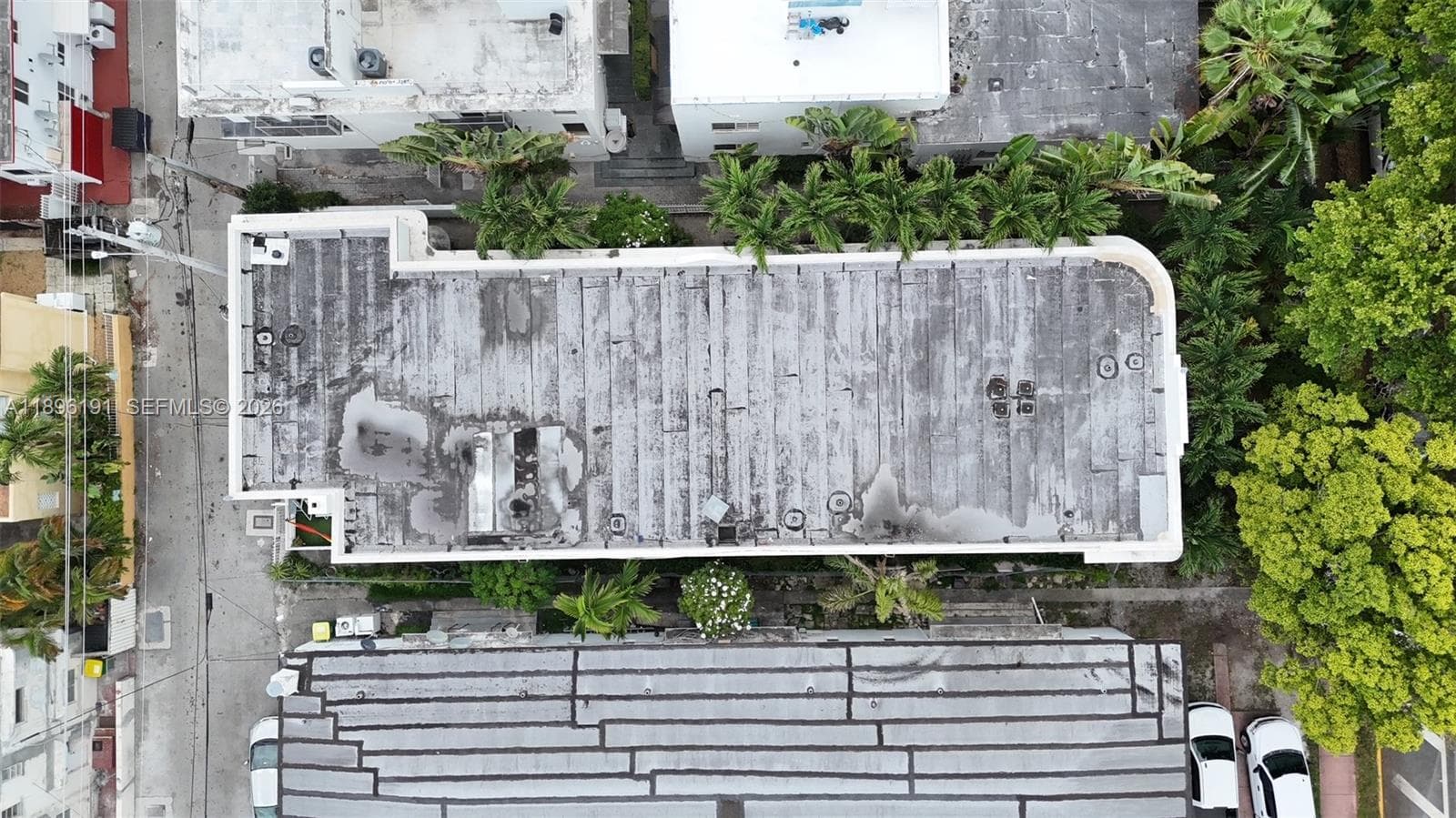 A11896191 — Miami Beach — 30