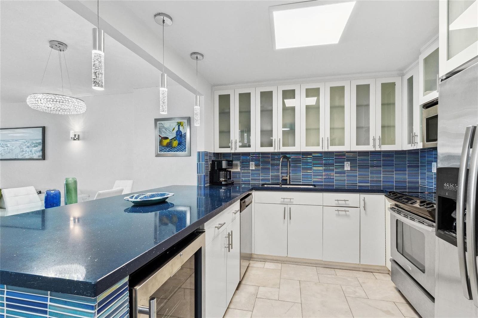 F10531670 — Miami Beach — 11