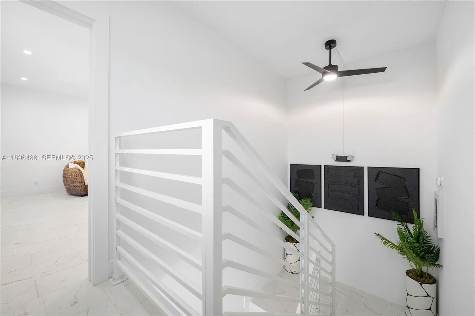 A11896488 — Miami Beach — 27