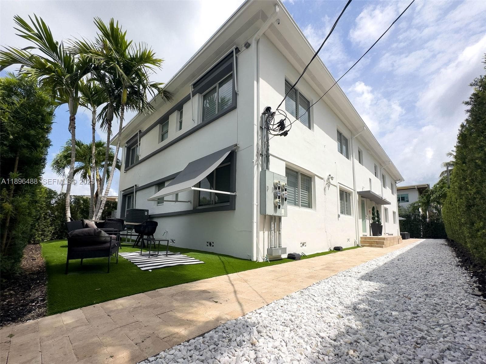 A11896488 — Miami Beach — 22