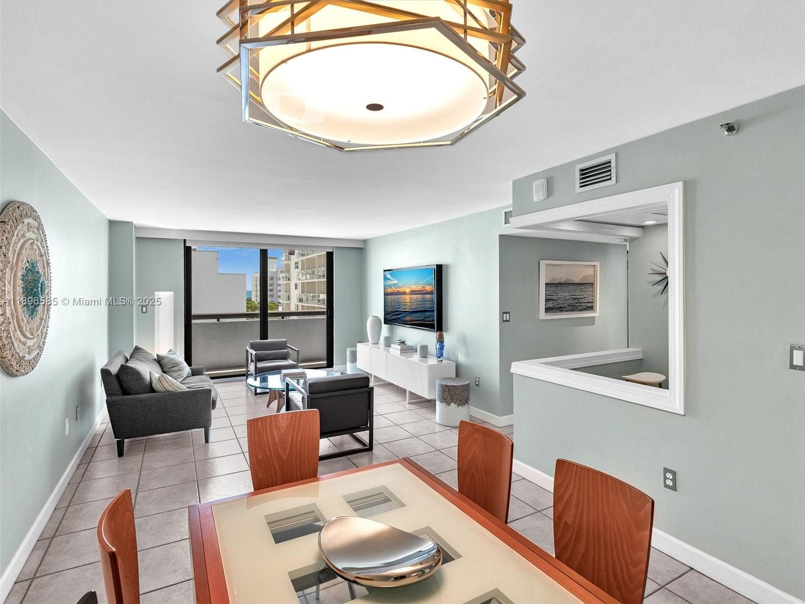A11896585 — Miami Beach — 5