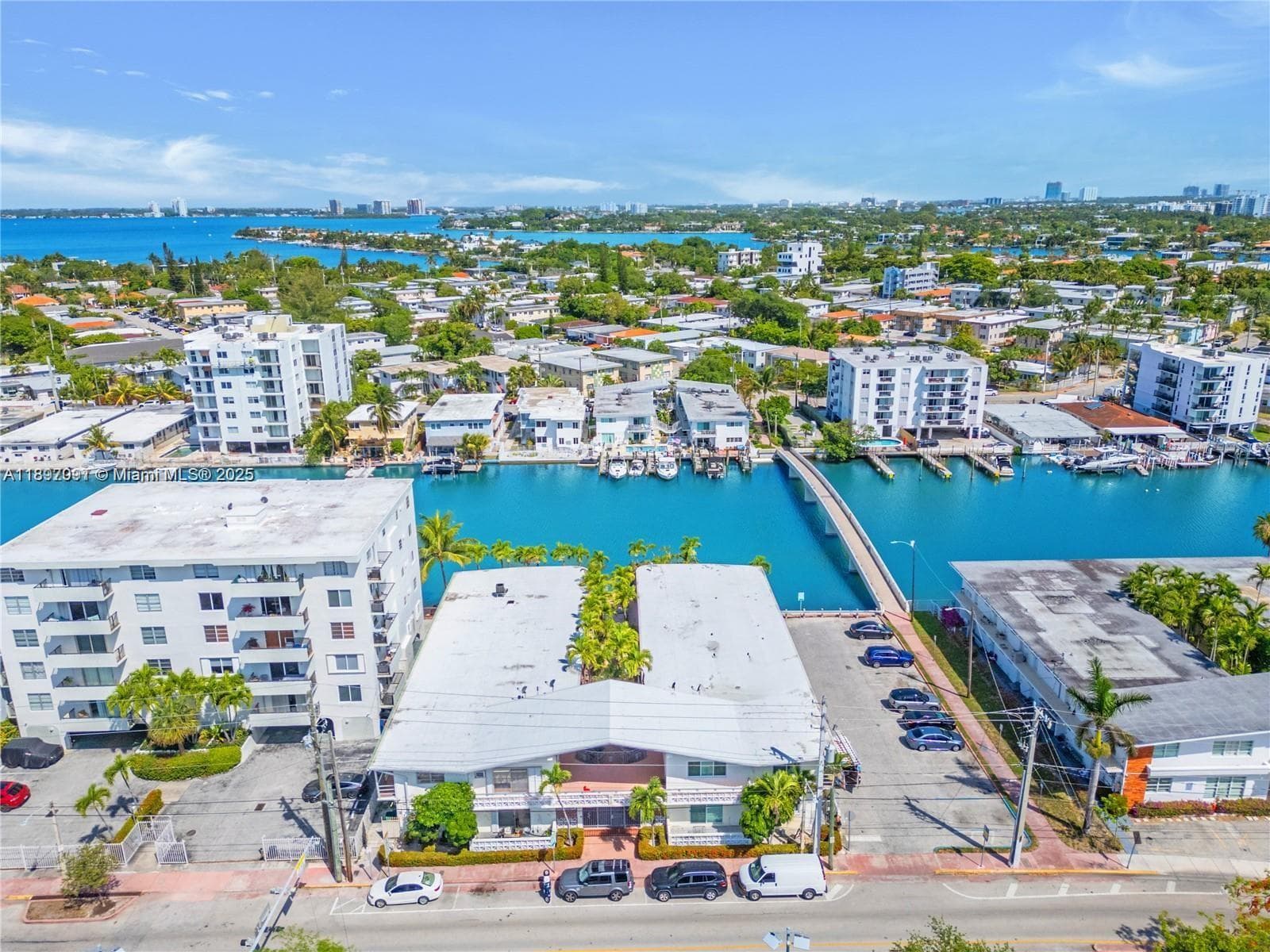 A11897091 — Miami Beach