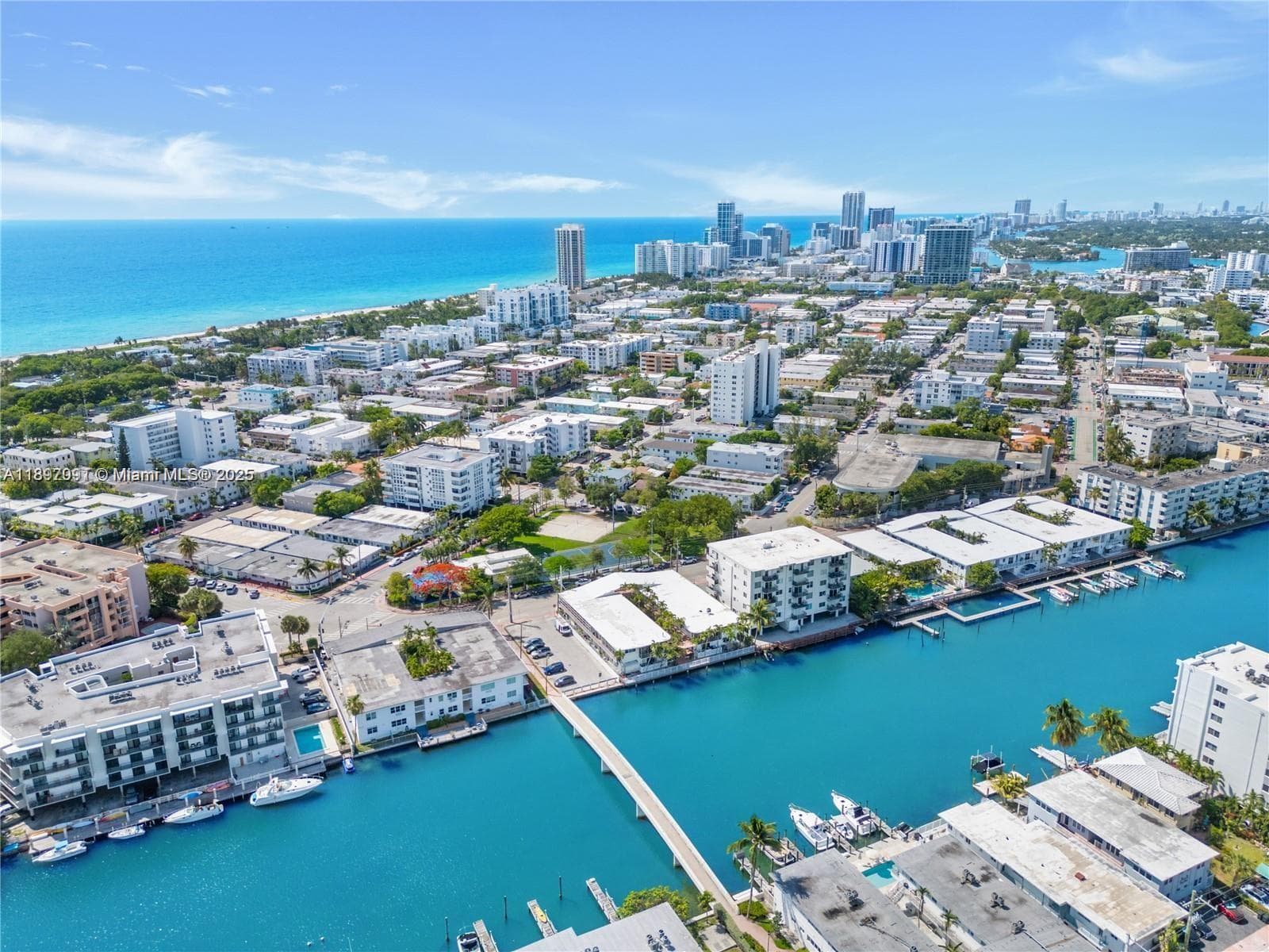 A11897091 — Miami Beach — 15