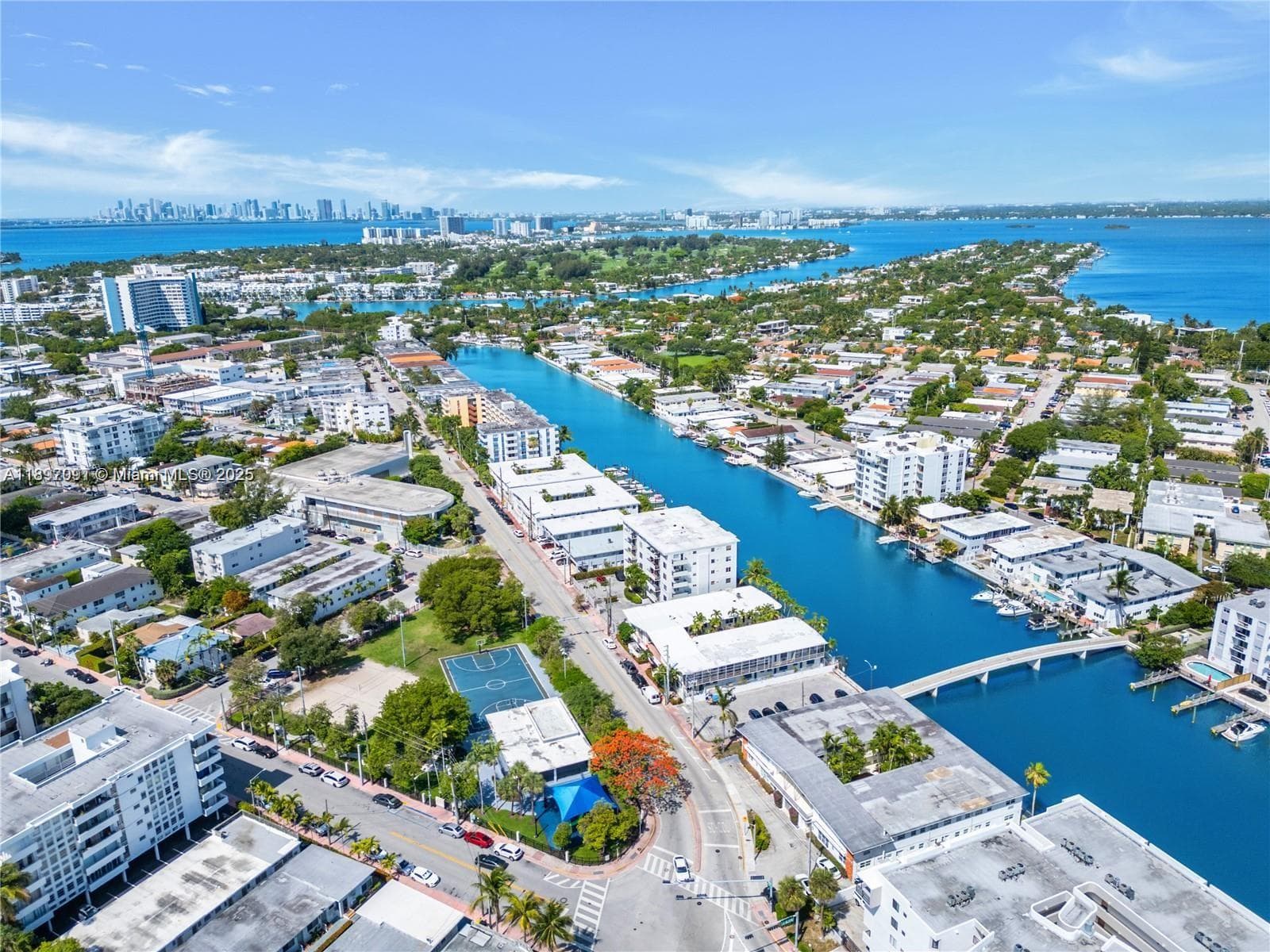 A11897091 — Miami Beach — 25
