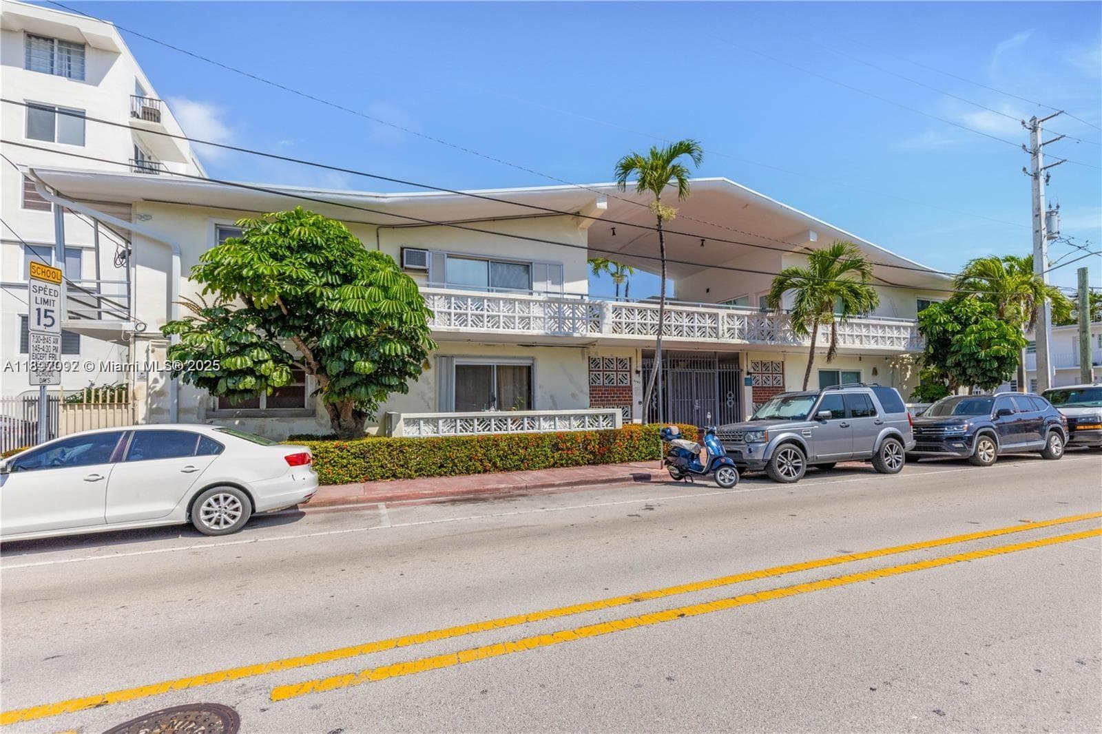 A11897092 — Miami Beach