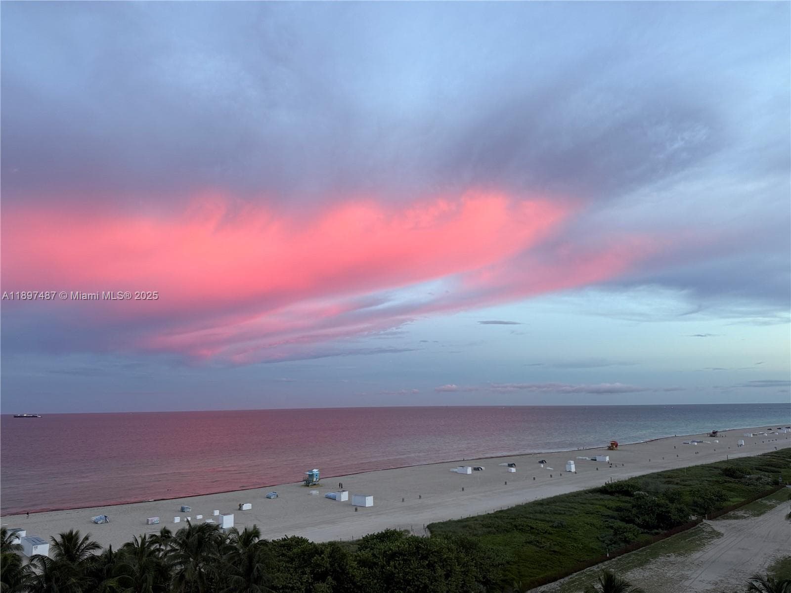 A11897487 — Miami Beach — 16