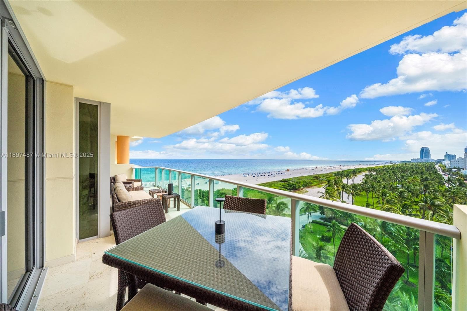 A11897487 — Miami Beach — 38