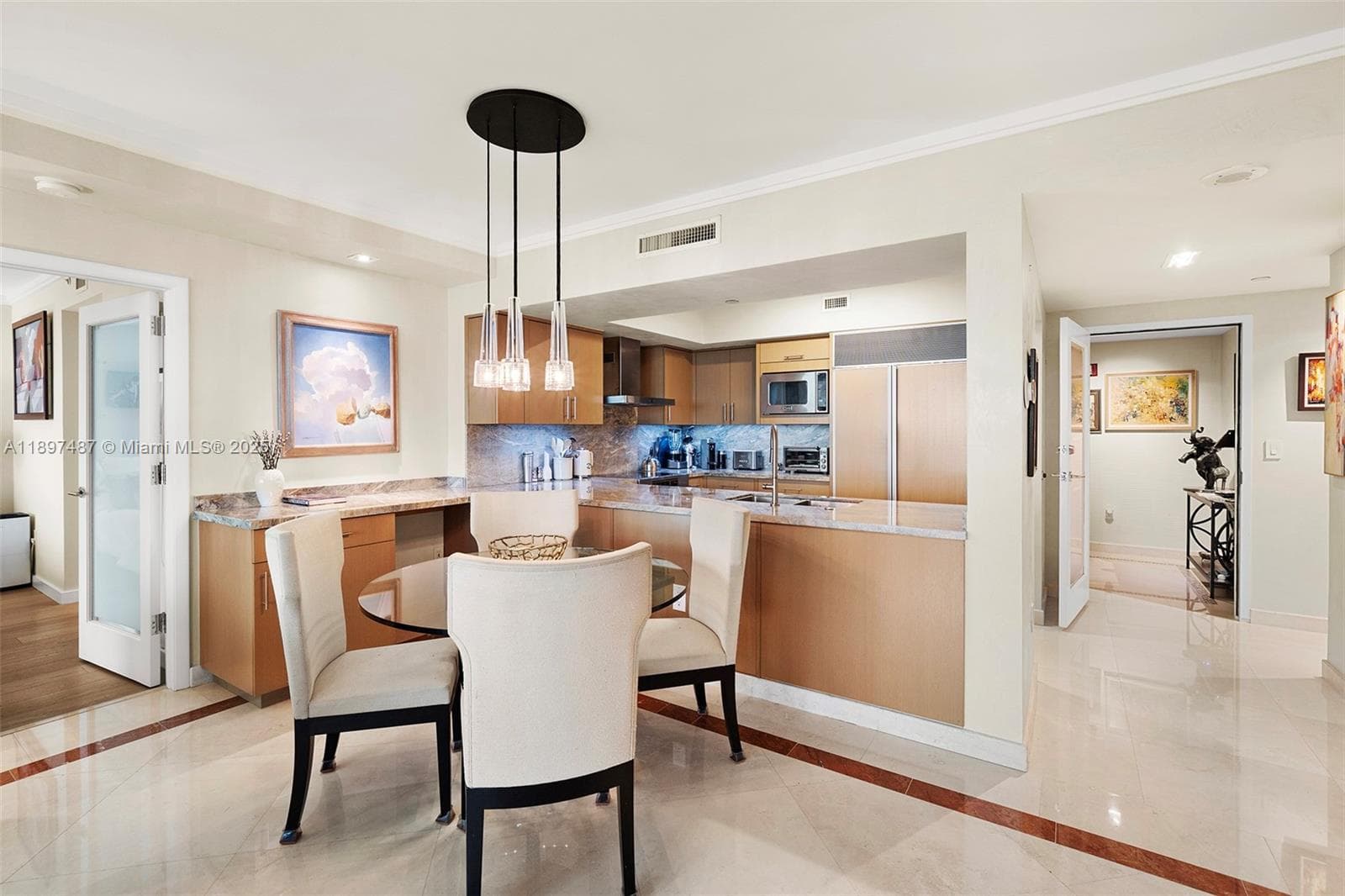 A11897487 — Miami Beach — 14