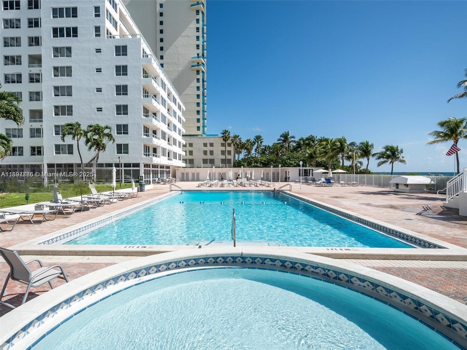 A11897786 — Miami Beach — 28