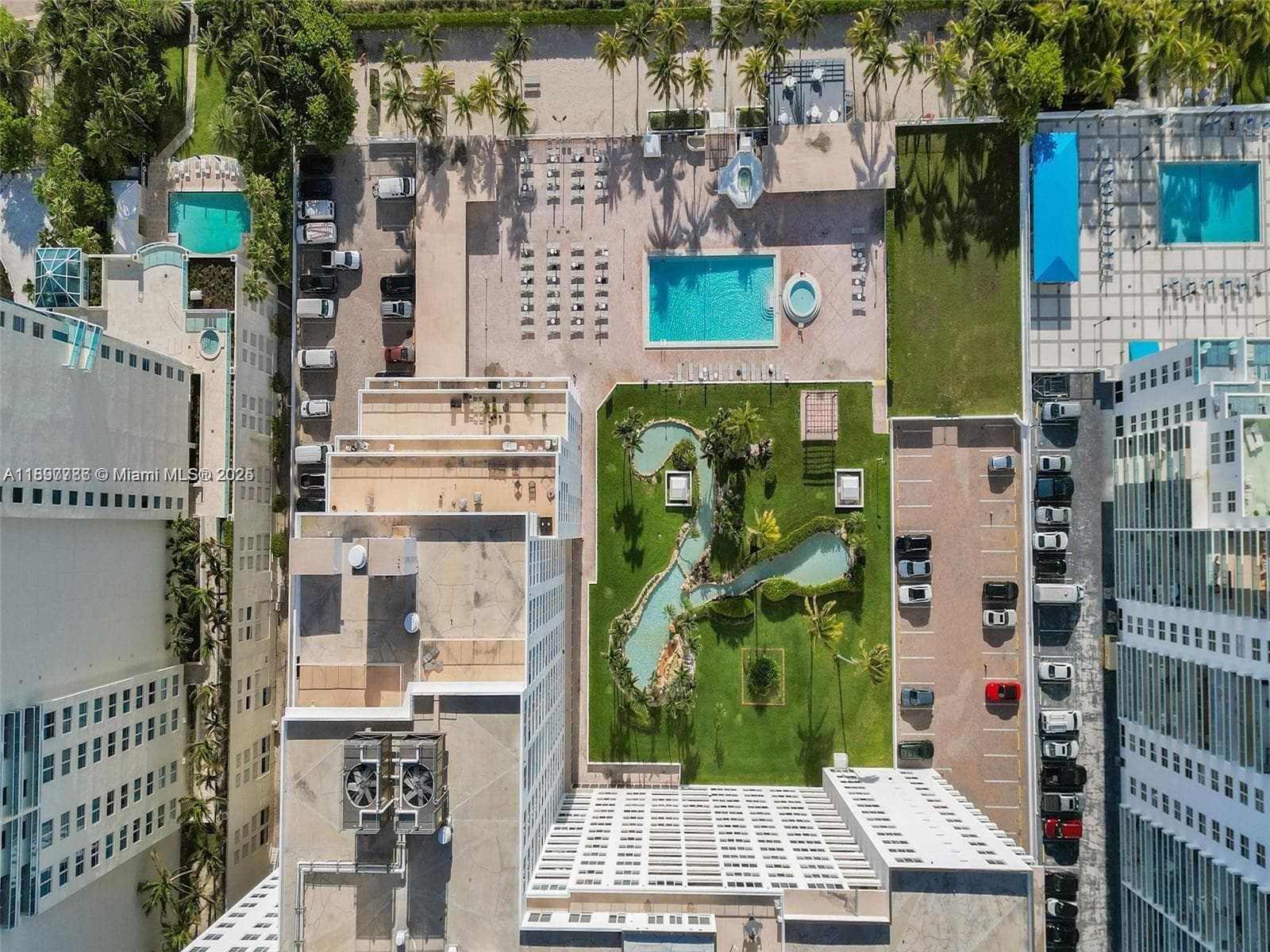A11897786 — Miami Beach — 41