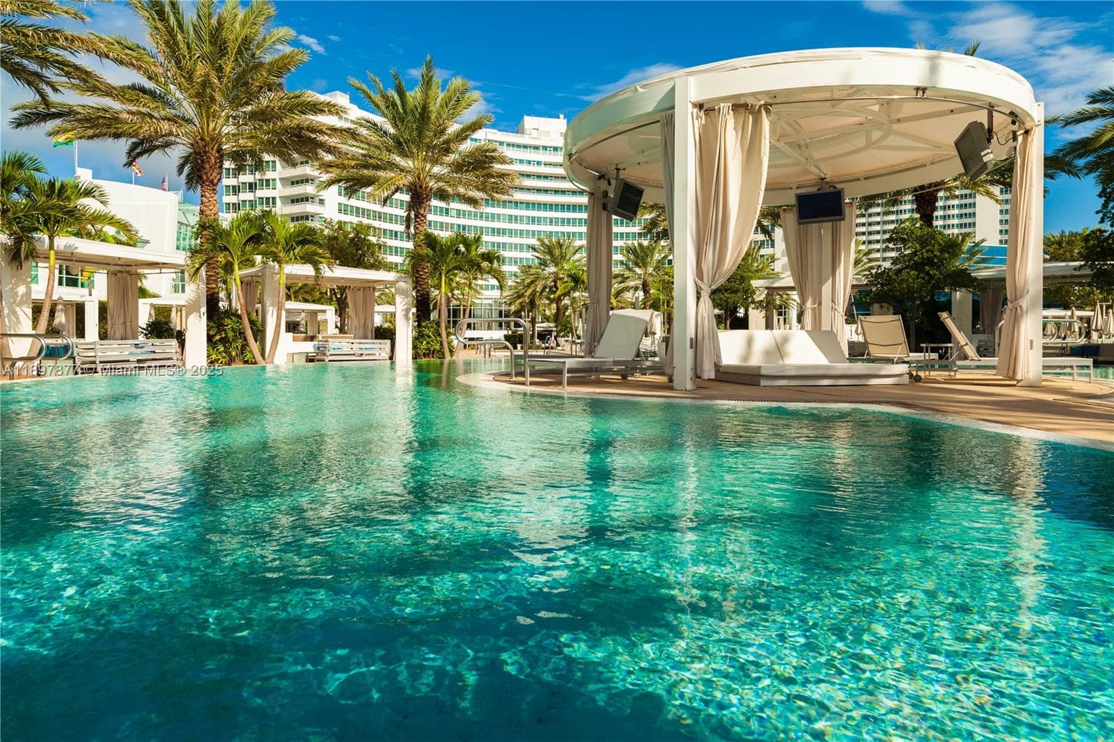 A11897877 — Miami Beach — 8