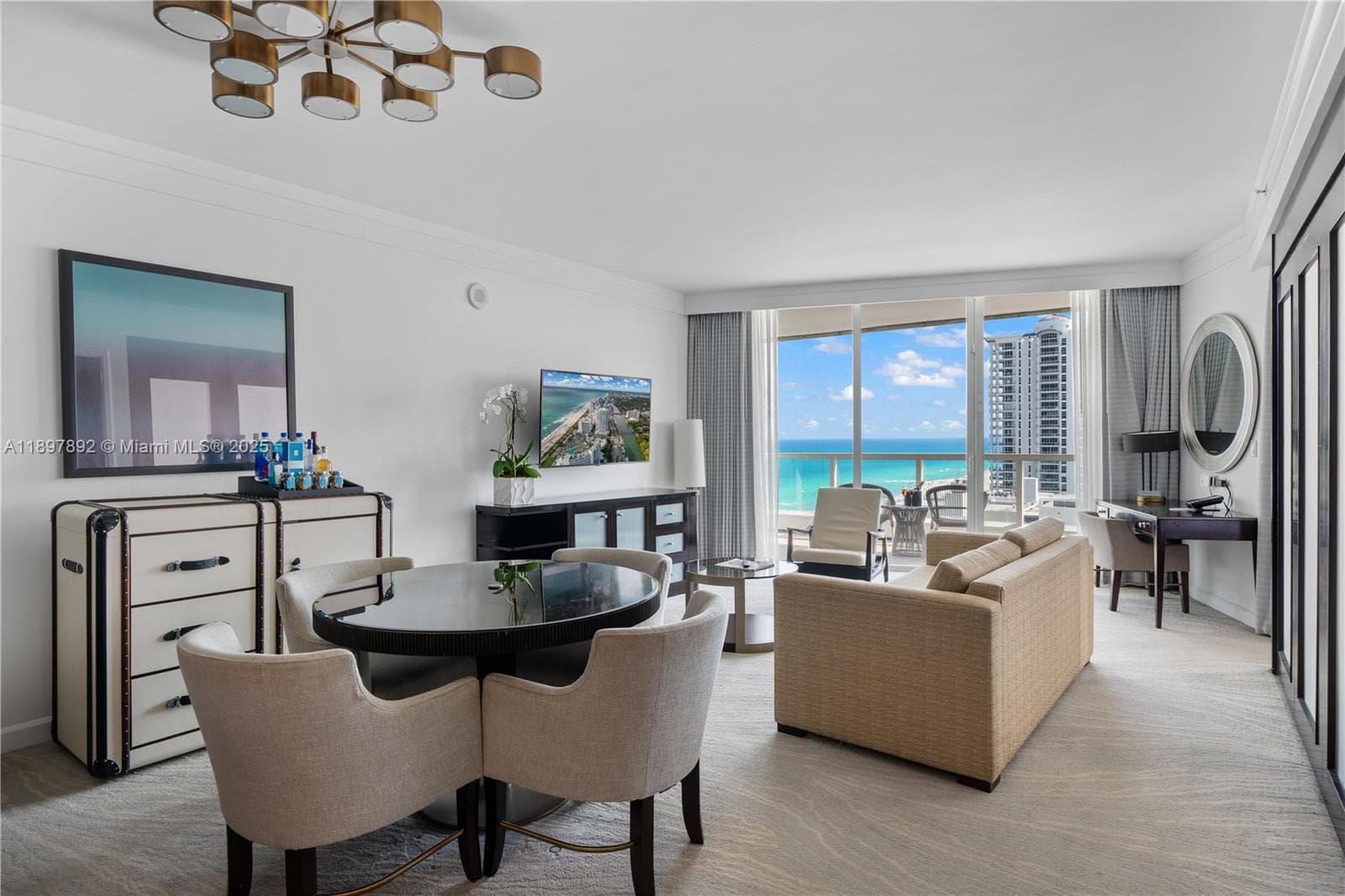 A11897892 — Miami Beach — 2