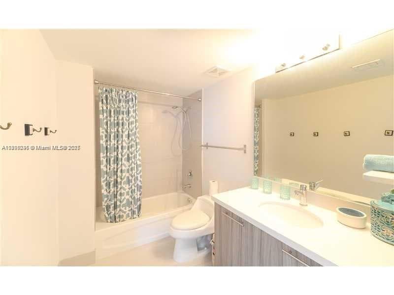 A11898036 — Miami Beach — 17