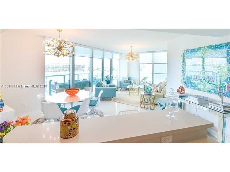 A11898036 — Miami Beach — 8