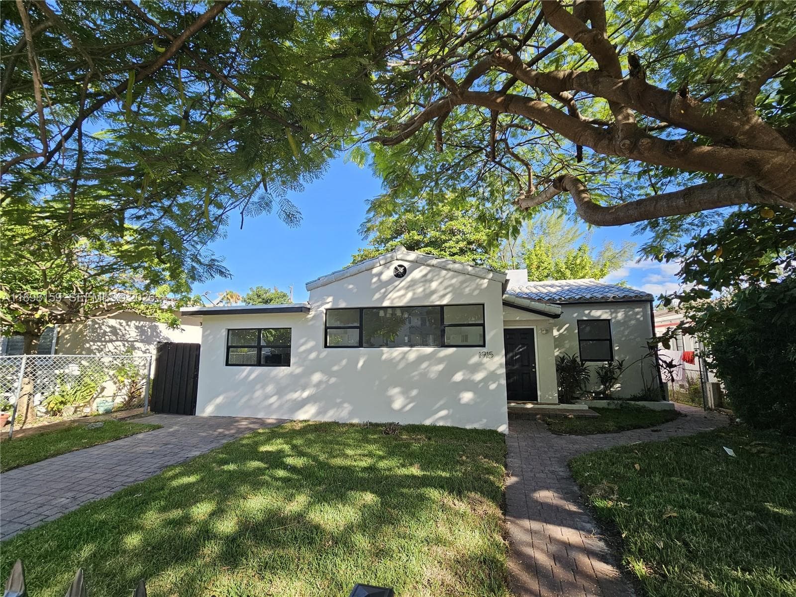 A11898159 — Miami Beach — 6