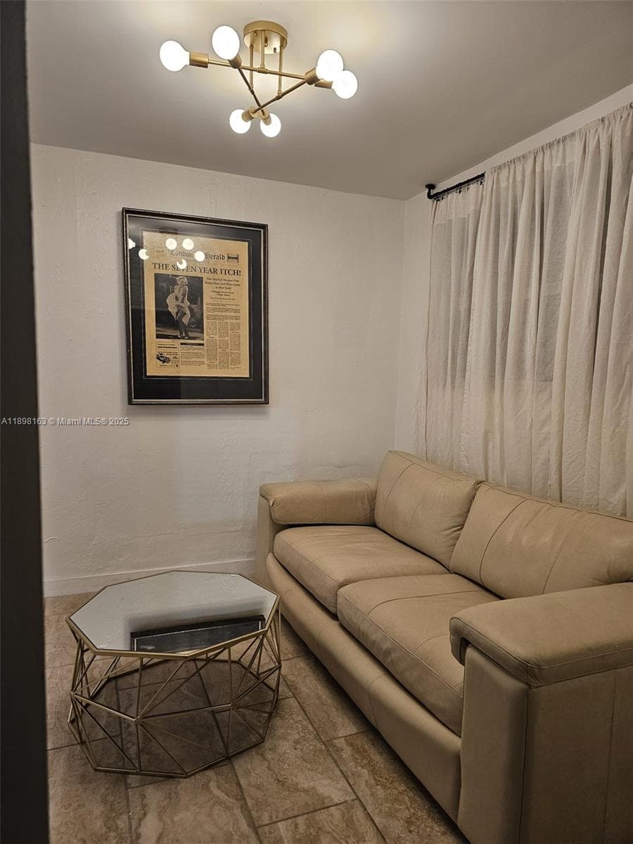 A11898163 — Miami Beach — 17