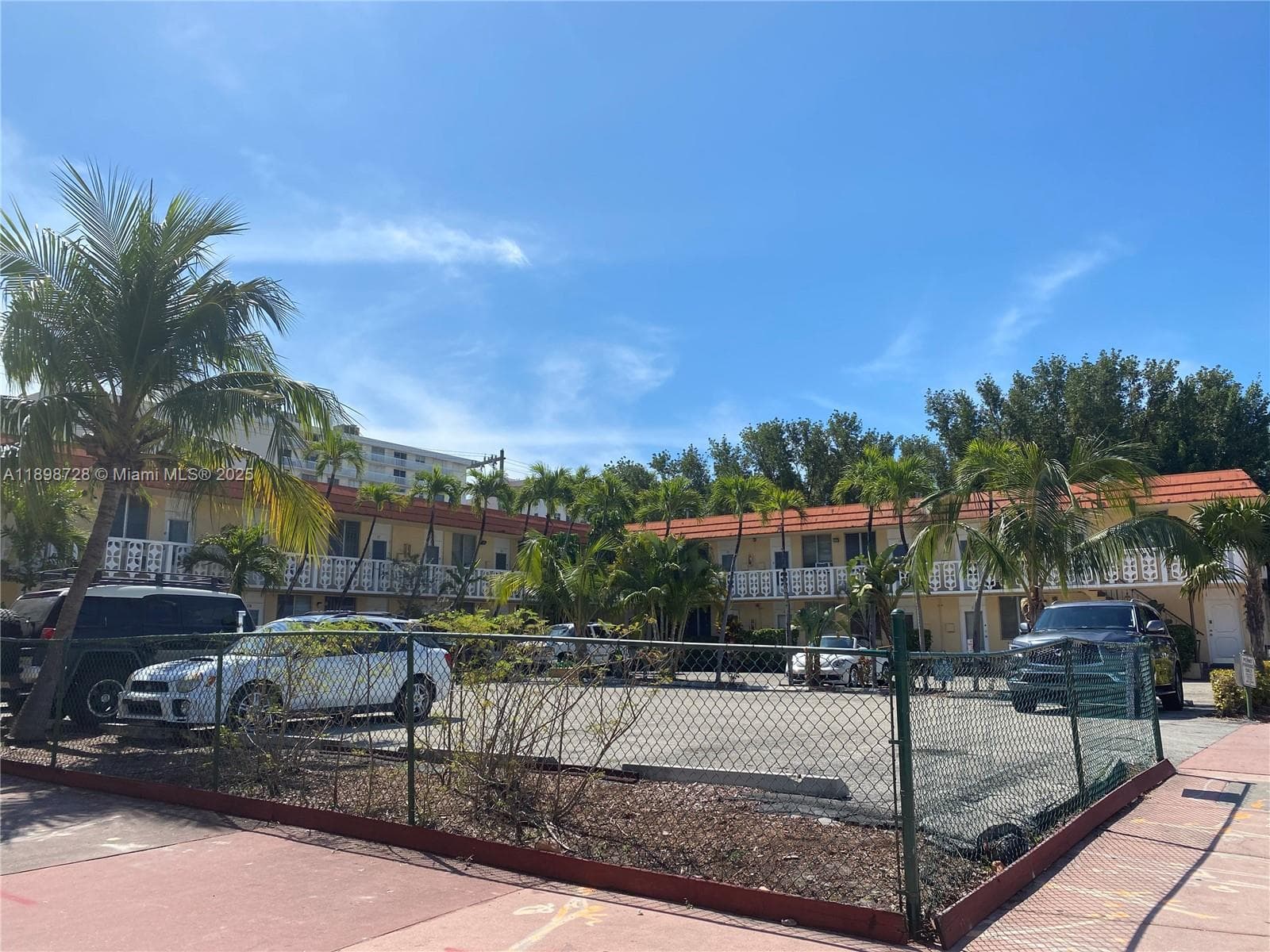 A11898728 — Miami Beach — 3