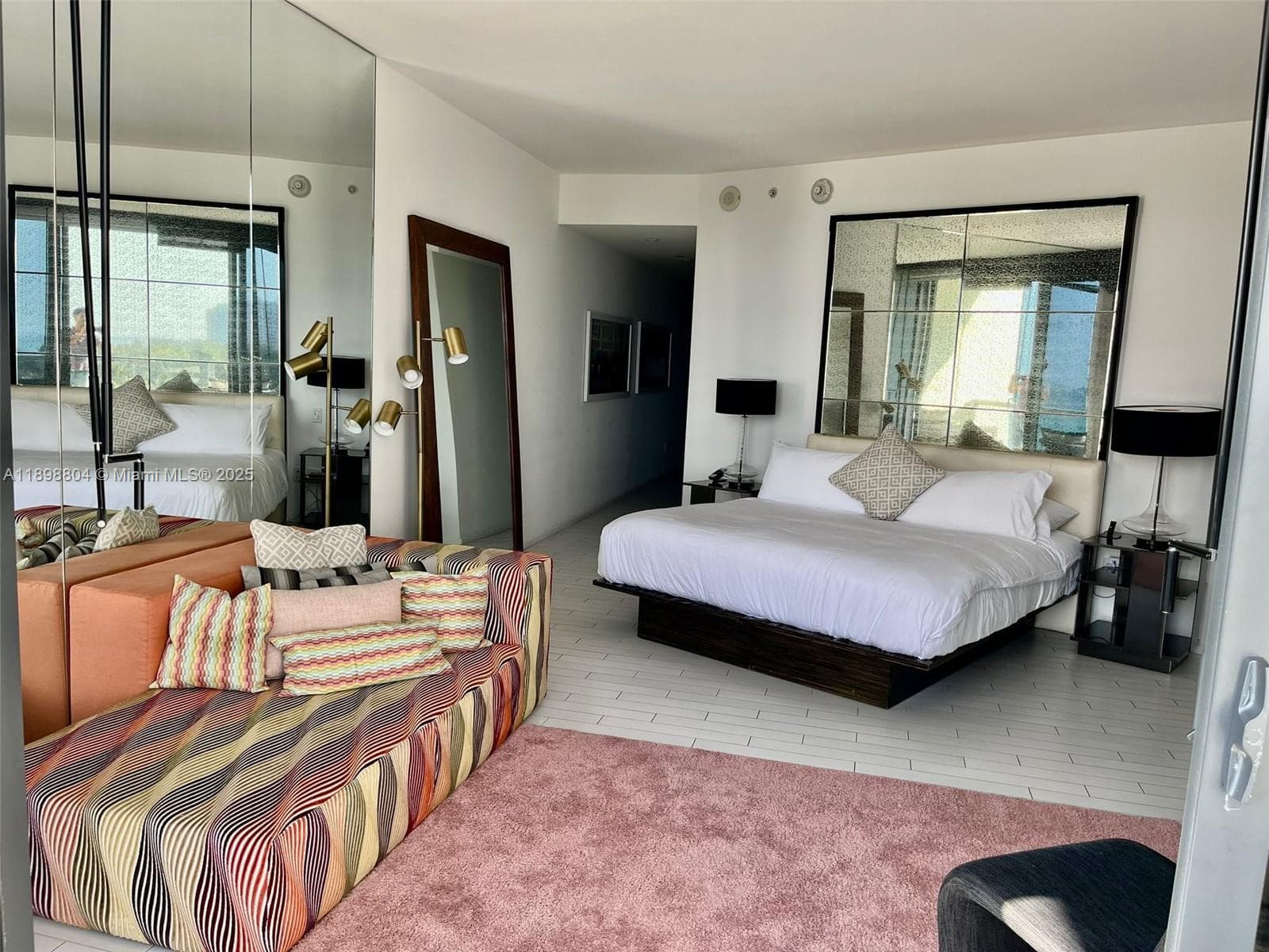 A11898804 — Miami Beach — 7