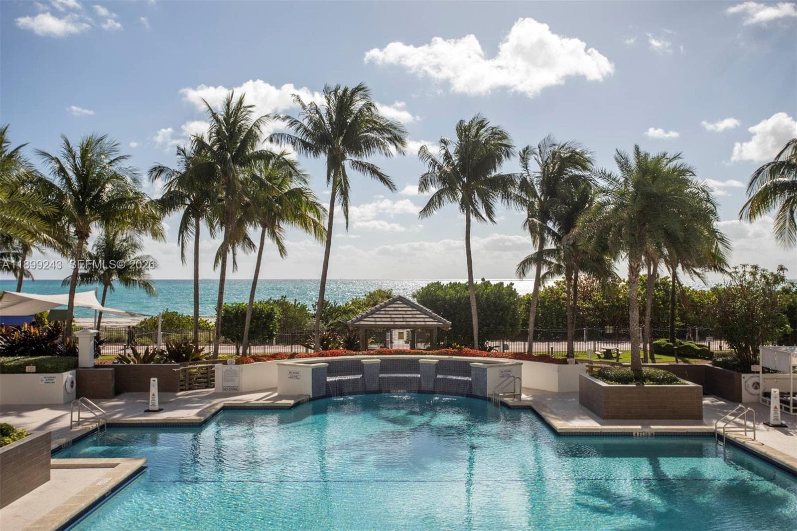 A11899243 — Miami Beach — 46
