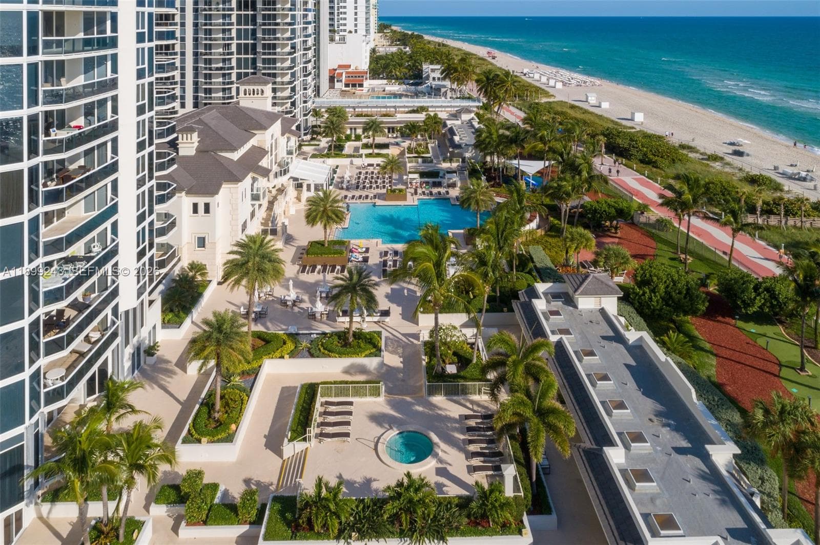 A11899243 — Miami Beach — 33