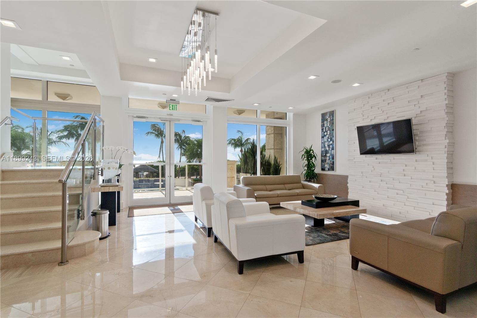 A11899243 — Miami Beach — 39