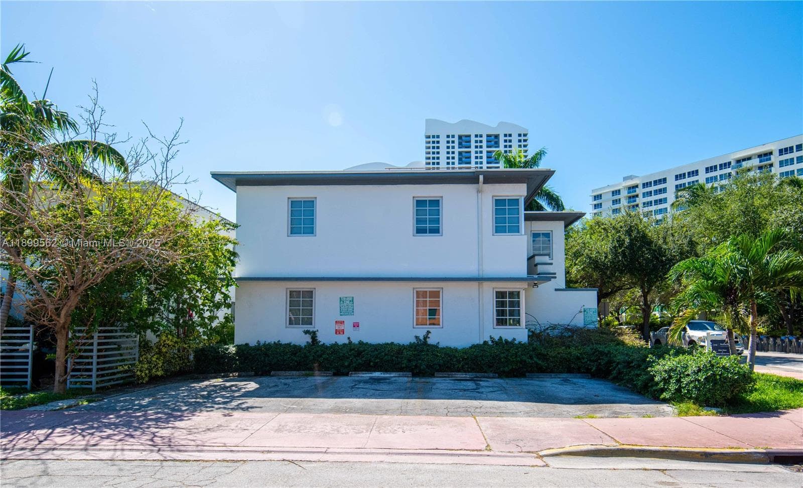 A11899562 — Miami Beach — 2