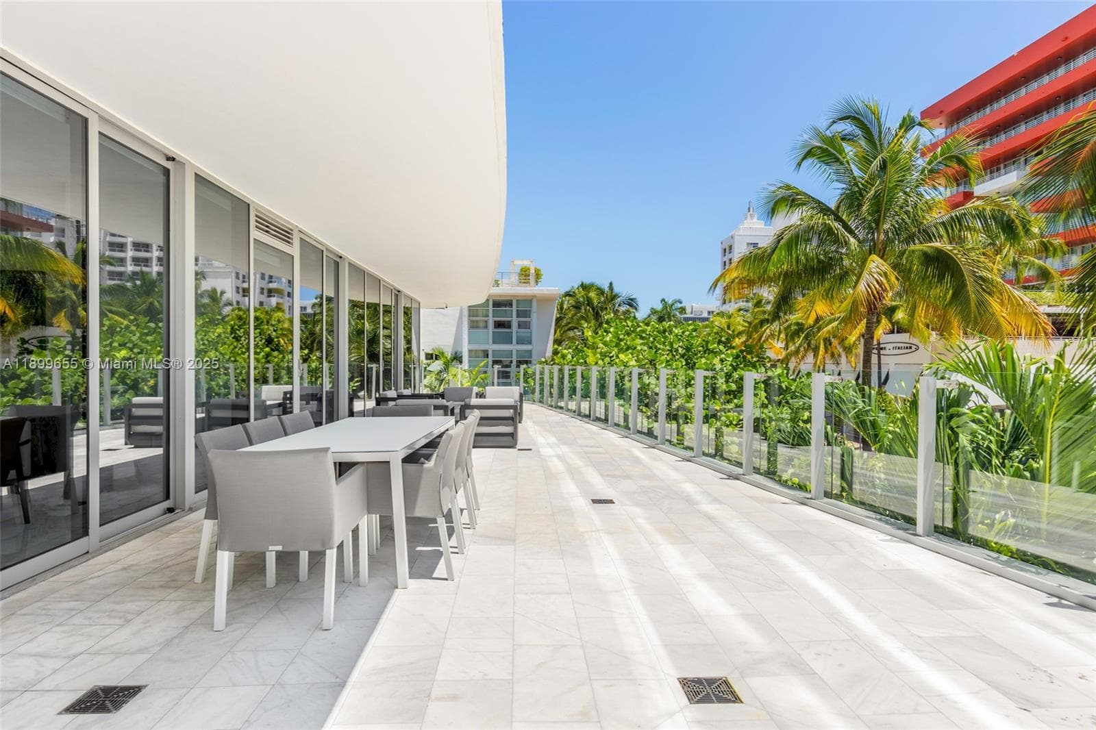 A11899655 — Miami Beach — 26