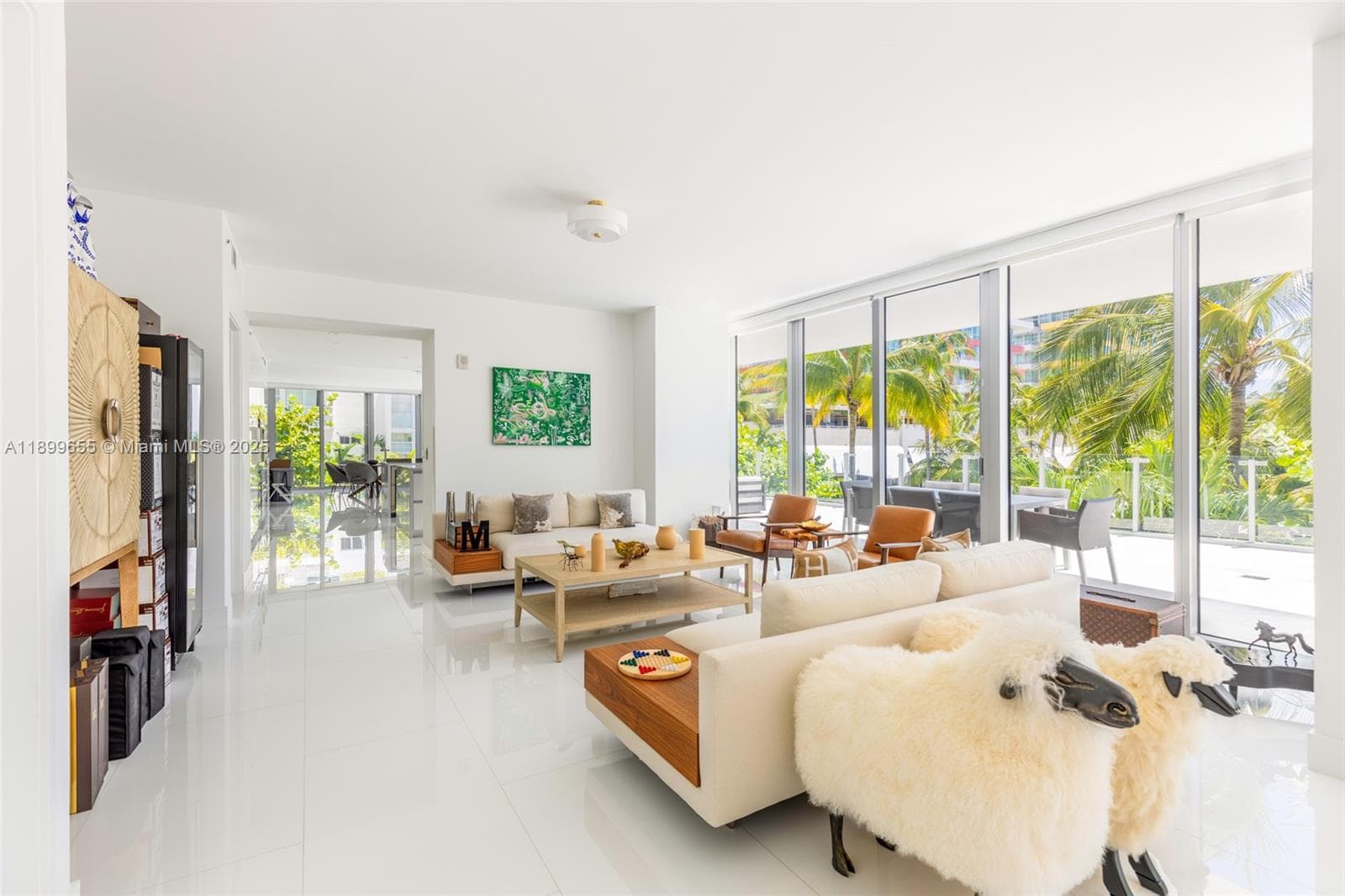 A11899655 — Miami Beach — 9