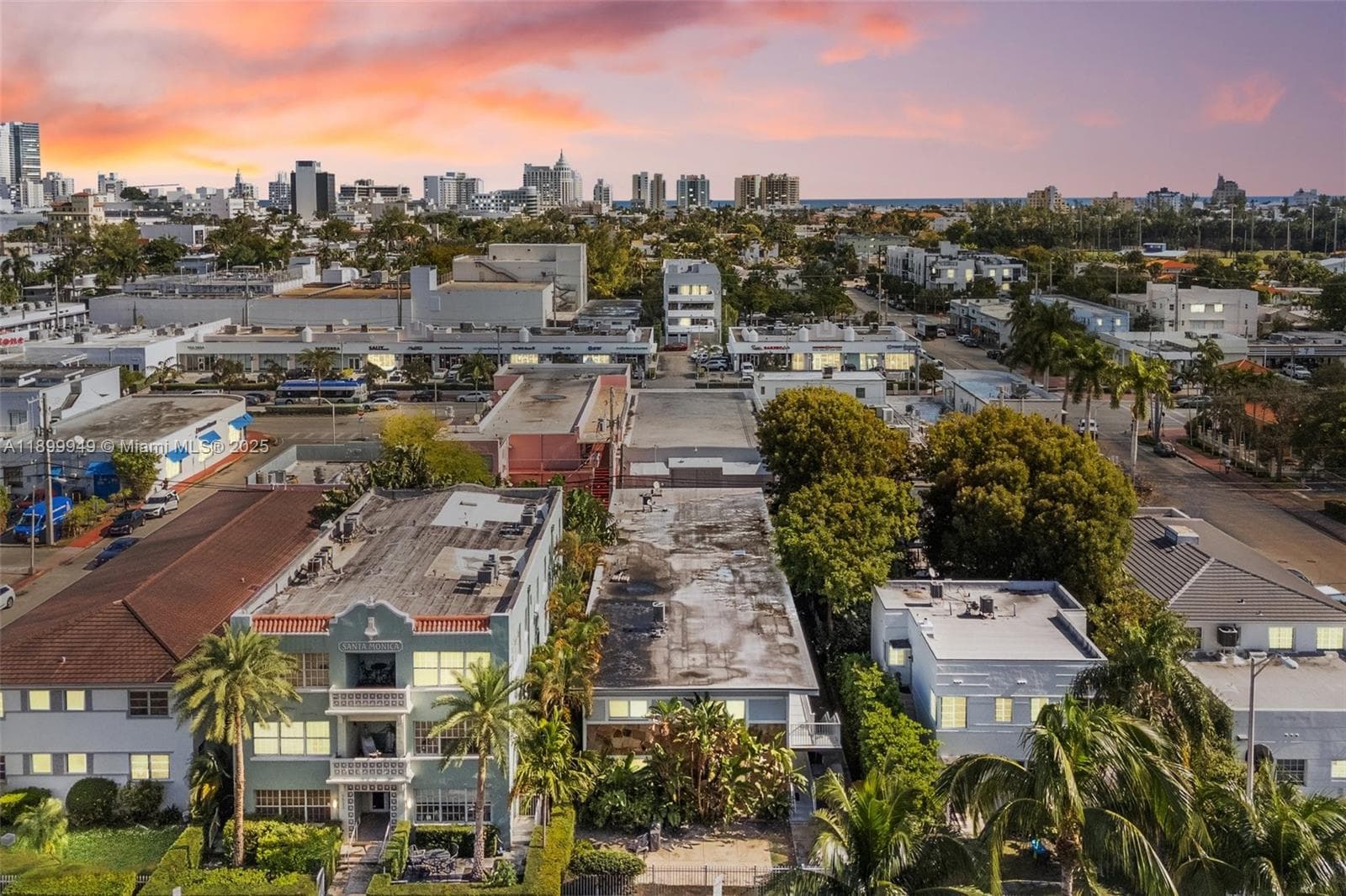 A11899949 — Miami Beach — 27