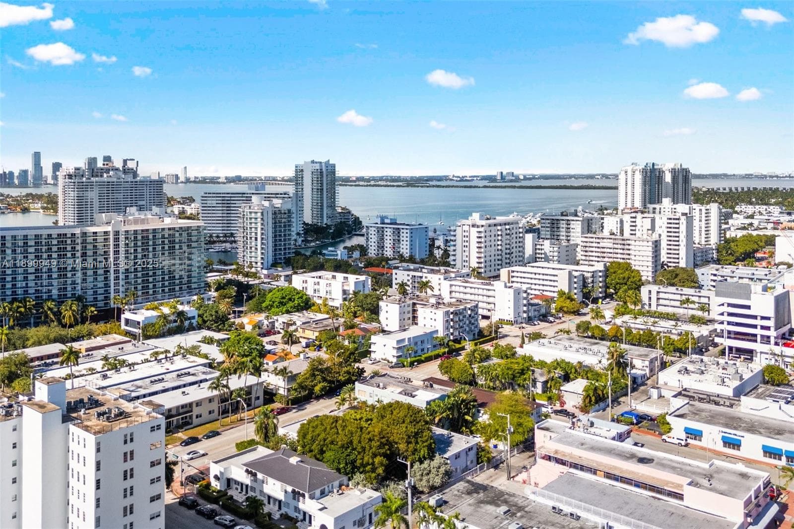 A11899949 — Miami Beach — 33