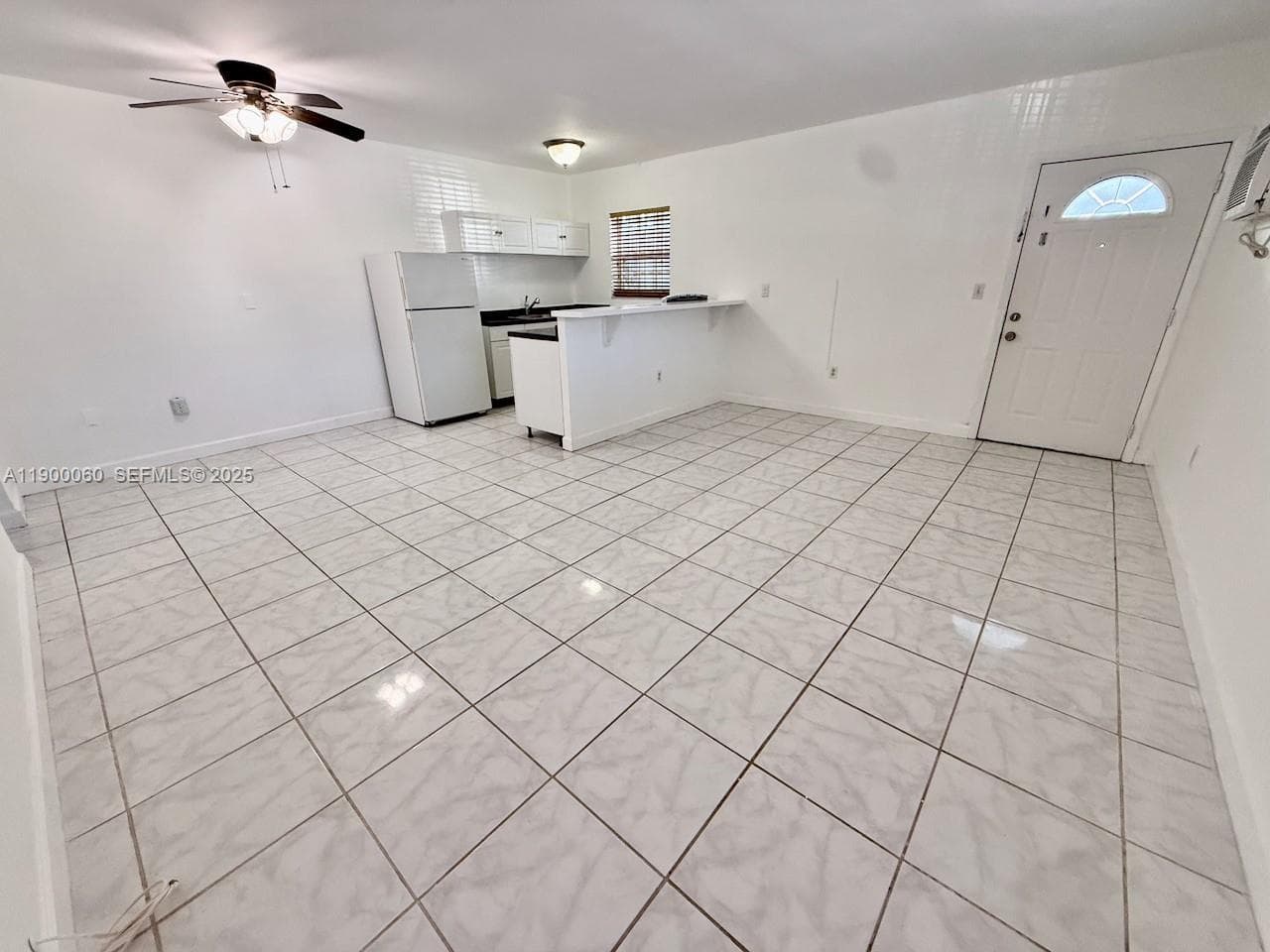A11900060 — Miami Beach — 31
