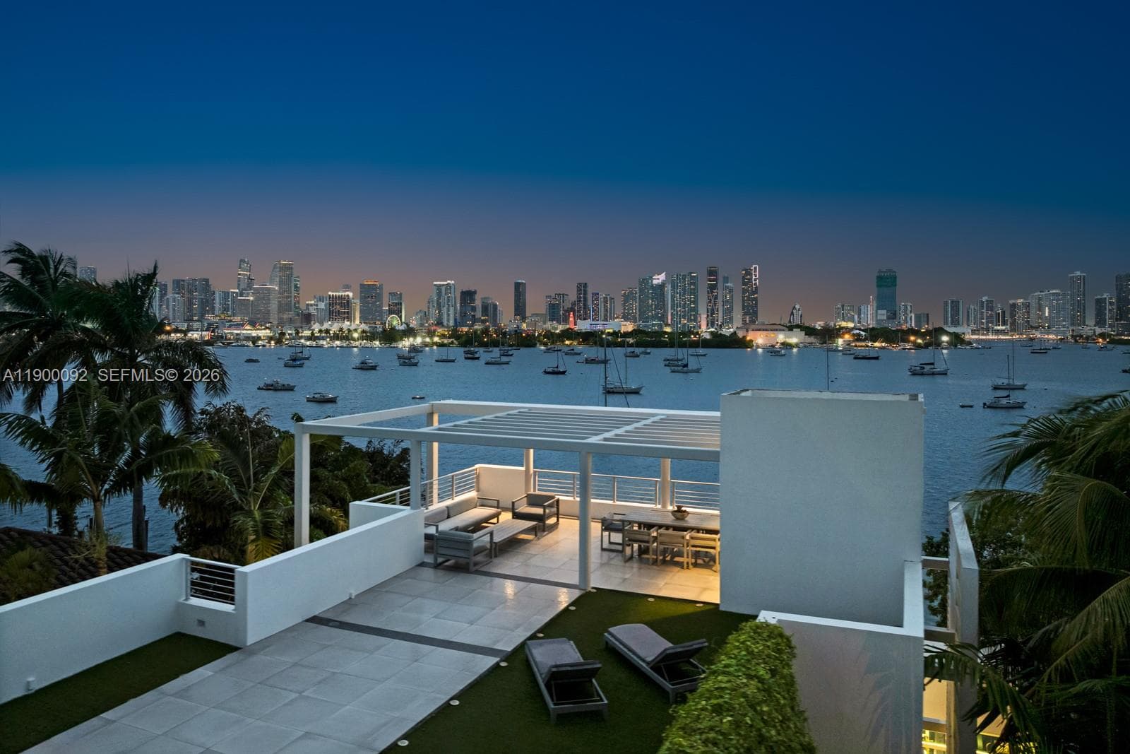 A11900092 — Miami Beach — 2