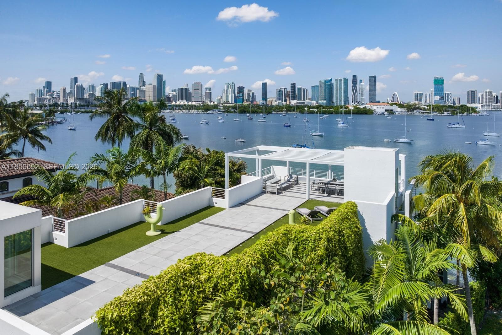 A11900092 — Miami Beach — 16