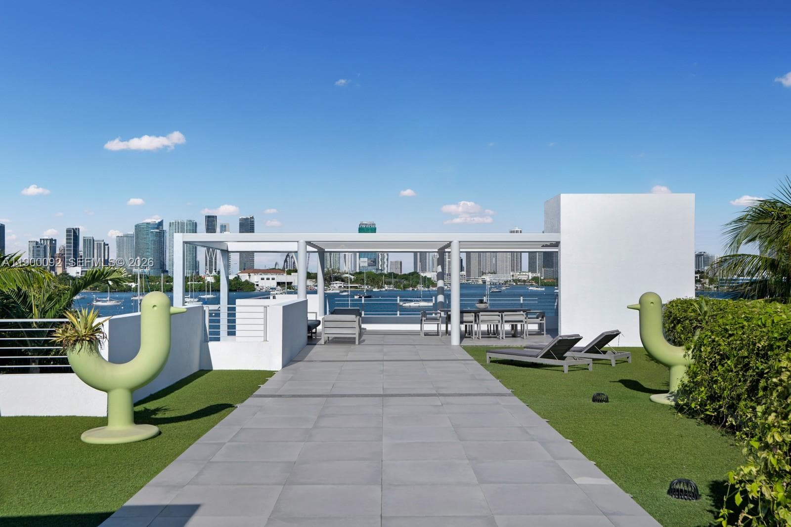 A11900092 — Miami Beach — 15