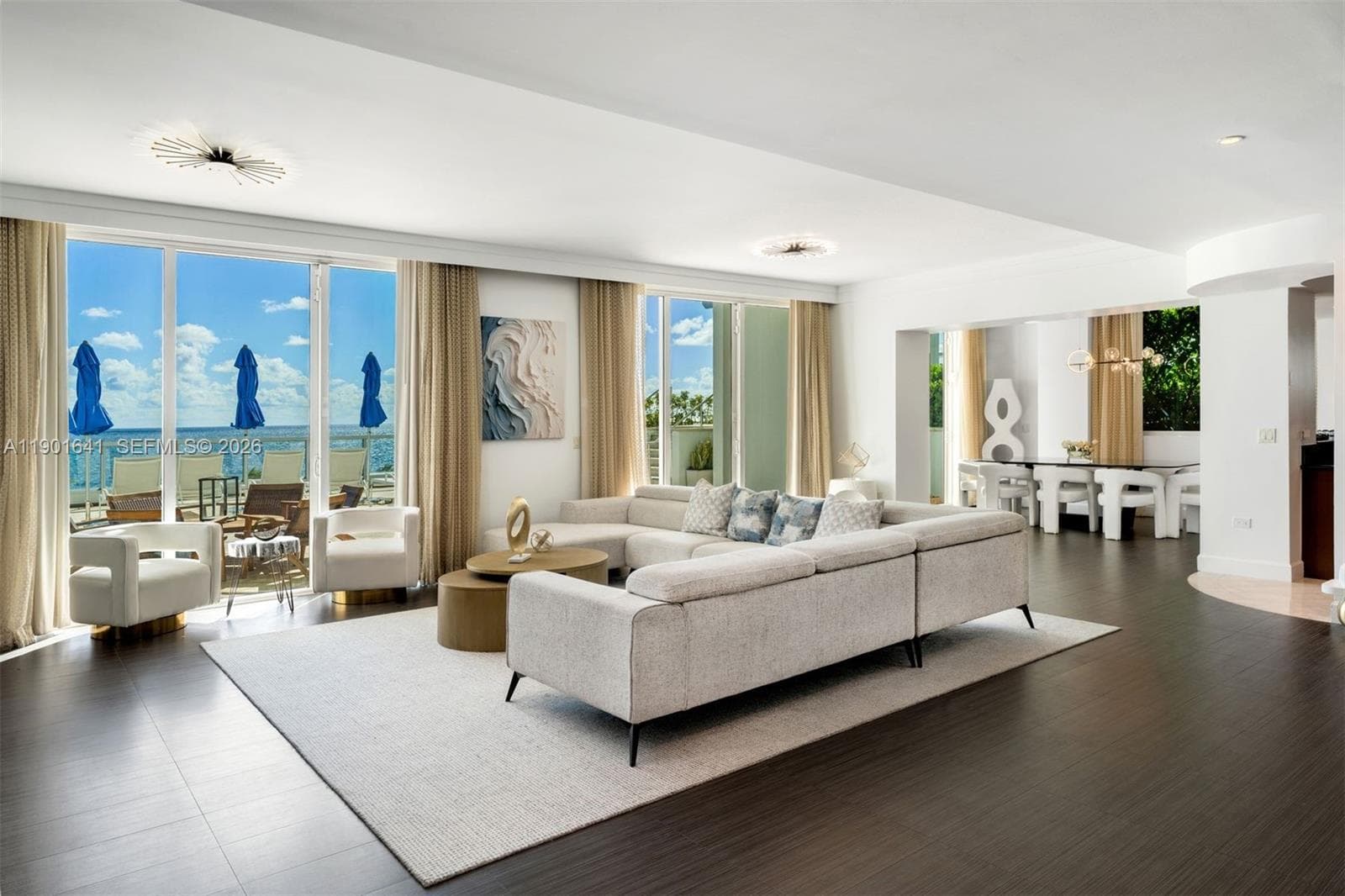A11901641 — Miami Beach