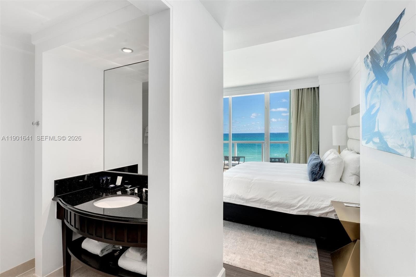 A11901641 — Miami Beach — 33