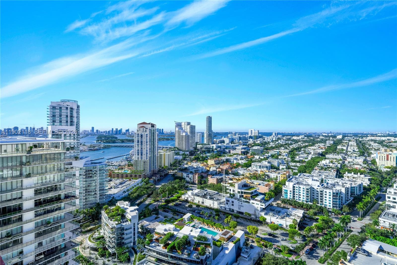 A11902118 — Miami Beach — 38