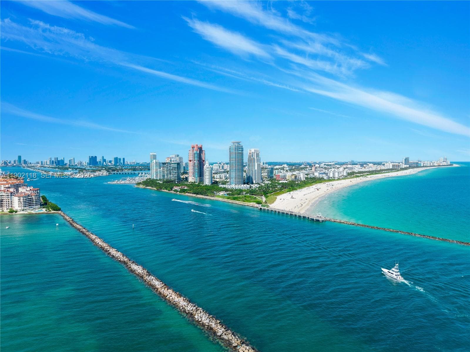 A11902118 — Miami Beach — 41
